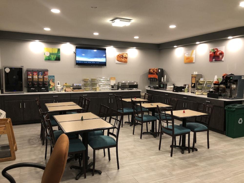 Quality Inn & Suites Danville Buitenkant foto