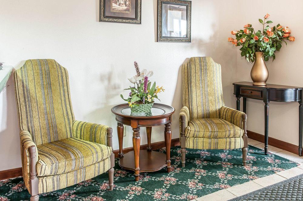 Quality Inn & Suites Danville Buitenkant foto