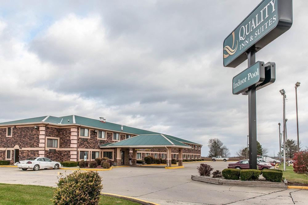 Quality Inn & Suites Danville Buitenkant foto