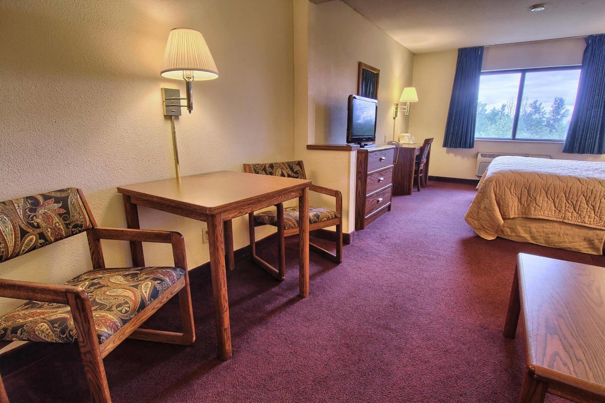 Quality Inn & Suites Danville Buitenkant foto