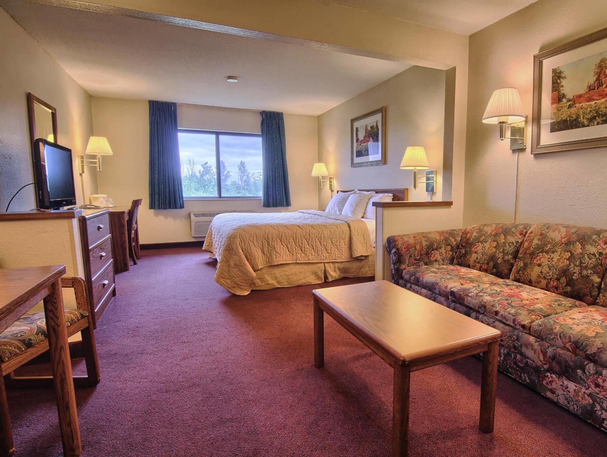 Quality Inn & Suites Danville Buitenkant foto